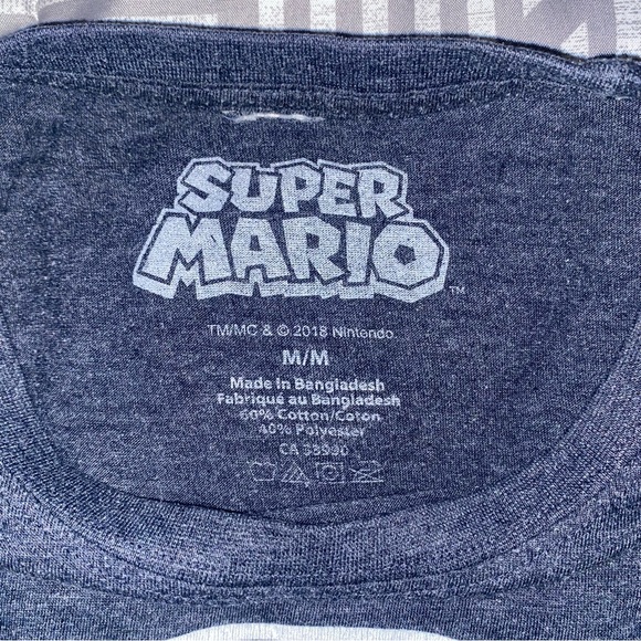 Super Mario Tee Medium - Picture 3 of 5